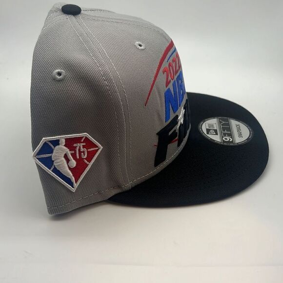 Boston Celtics New Era Eastern Conference Champions Snapback Adjustable-NWT - Picture 5 of 5